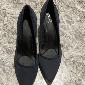 Simply Vera wang heels